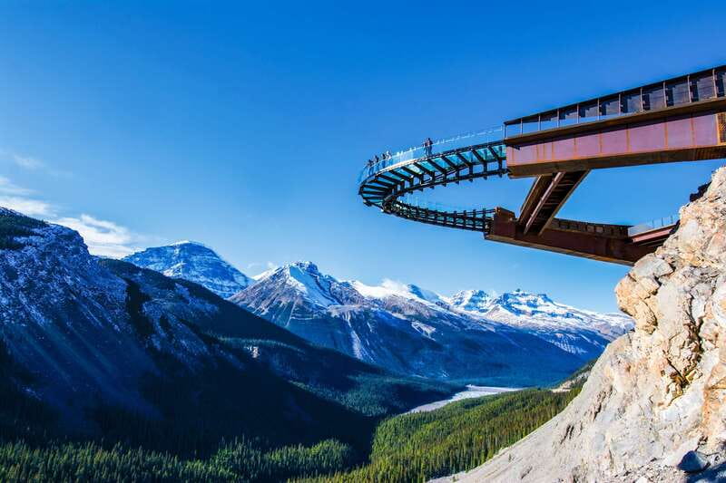 From Banff: Athabasca Glacier and Columbia Icefield Day Trip - Bow Lake is a fitting final scenic stop