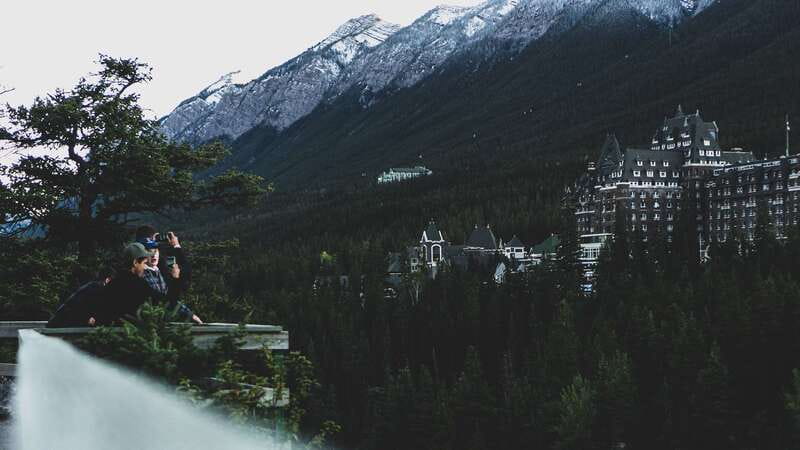 From Banff: Banff Wildlife & Scenic Highlights Premium Tour - Mt. Norquay Viewpoint and the quieter stops