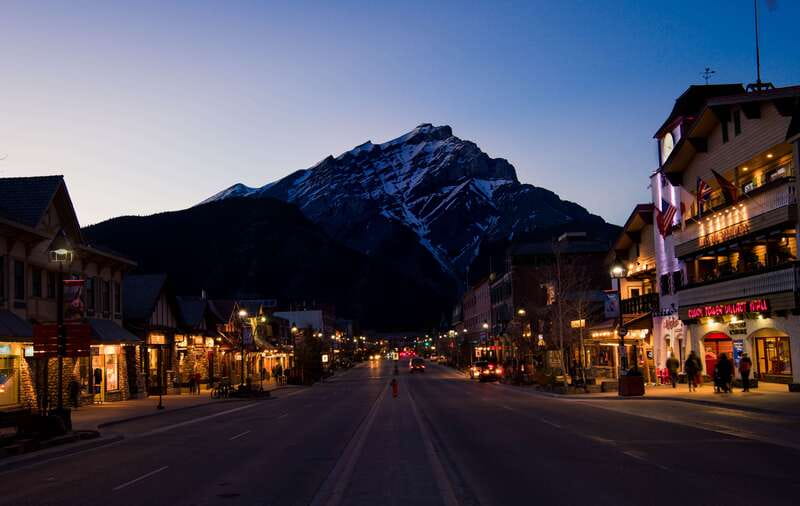 From Banff/Canmore: Deep 1 Day Tour in Banff National Park - Johnston Canyon and the Ink Pots, 105 minutes