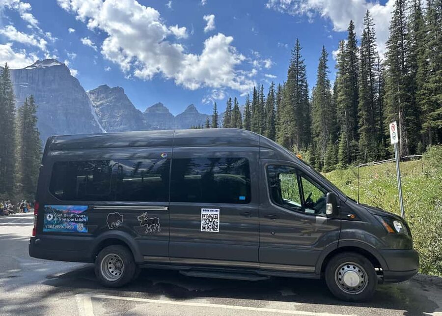 From Banff/Canmore: Moraine Lake, Lake Louise 1.5 hrs Each - How to use your 90 minutes well
