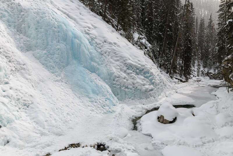 From Banff: Johnston Canyon Guided Icewalk - Cathedral of Ice at the Upper Falls