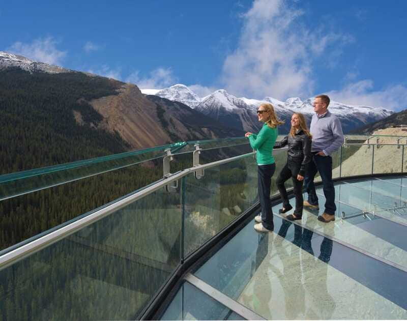 From Banff/Lake Louise: 1-Way Sightseeing Tour to Jasper - Why the small group matters