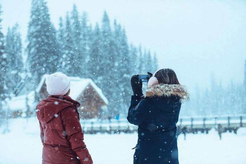 From Banff: Lake Louise & Yoho Full Day Tour - Winter clothing is part of the ticket