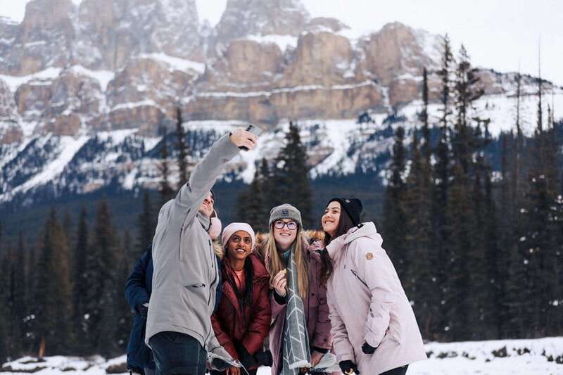 From Banff: Lake Louise & Yoho Full Day Tour - Crossing into Yoho National Park