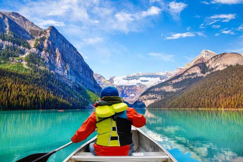 From Banff: Moraine Lake & Lake Louise Tour - Moraine Lake and the Rockpile