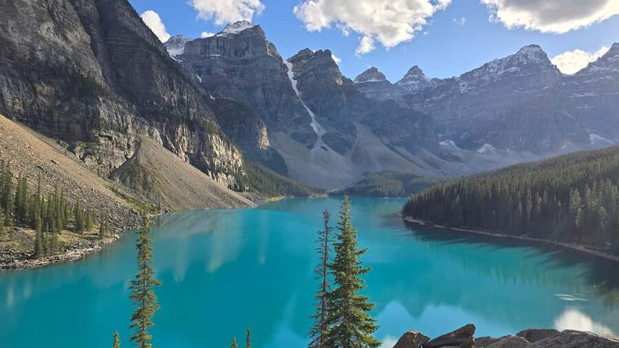 From Calgary/Banff: Moraine Lake & Lake Louise Half-Day Tour - Key points to know before booking