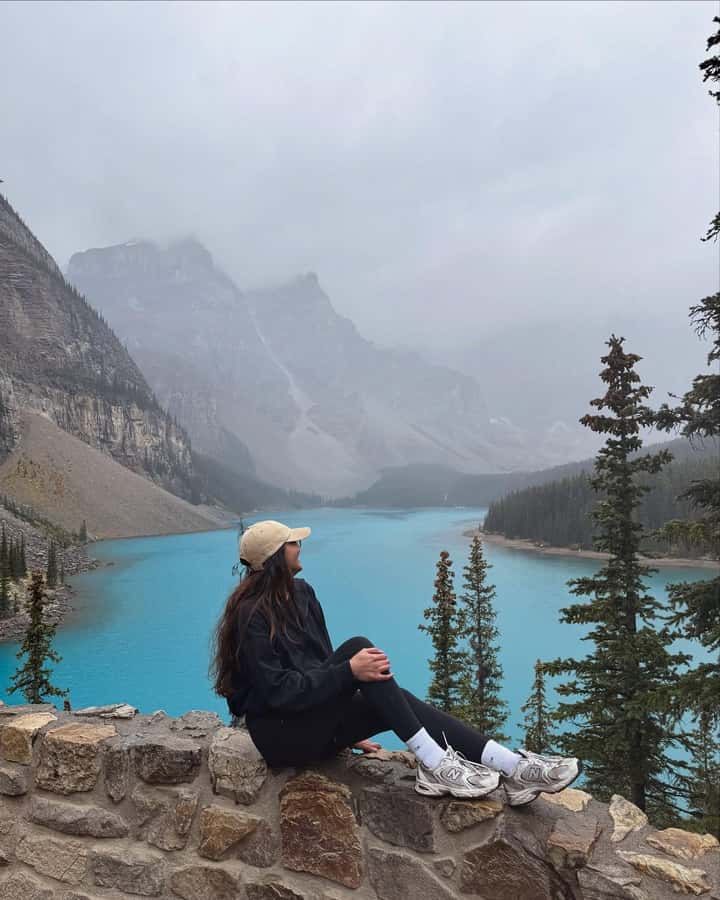 From Calgary: Private Banff National Park Day Trip - Tunnel Mountain Drive, Lake Minnewanka, and Two Jack Lake