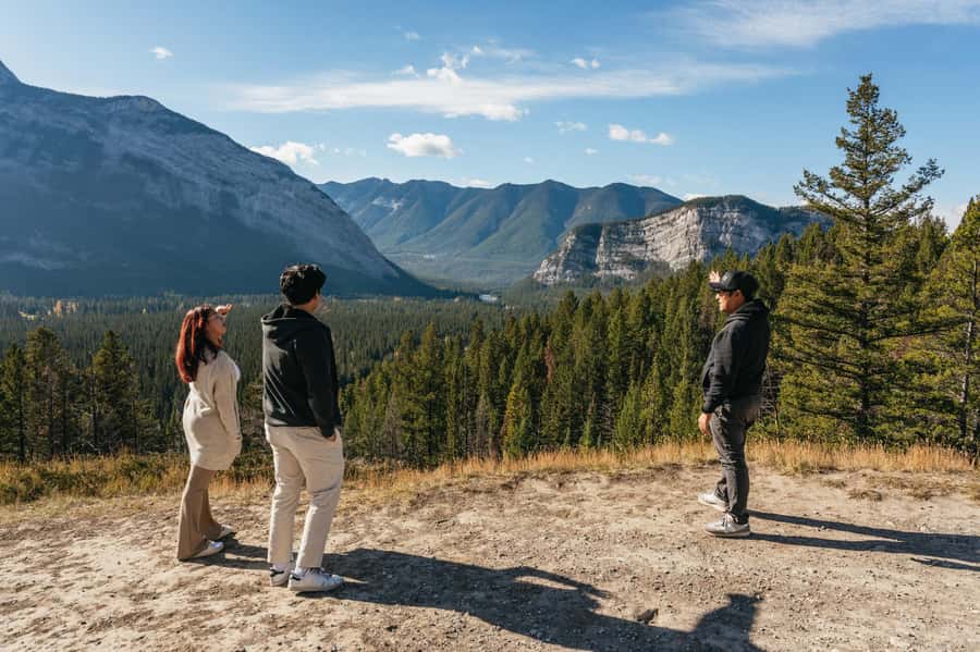 From Calgary: Private Banff National Park Day Trip - What the $863 group price really means