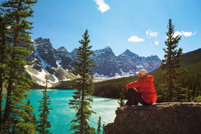 From Canmore/Banff: Moraine Lake Sunrise & Lake Louise Tour - Key points at a glance