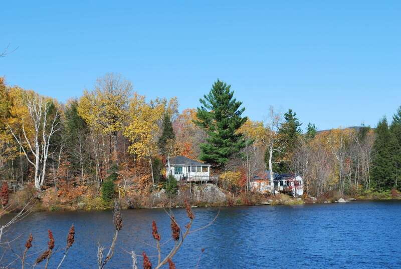From Montreal: Eastern Townships Region Day Trip - Magog Bay Park and free time downtown