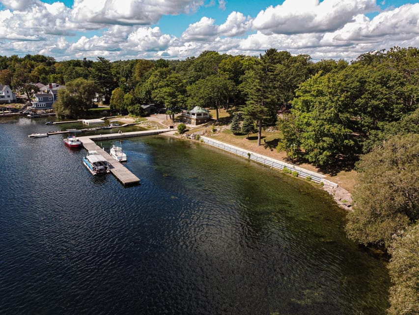 From Montreal: Kingston City Day Trip & 1000 Island Cruise - Kingston City Hall and Confederation Park