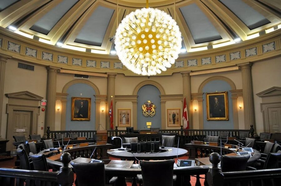 From Montreal: Kingston City Day Trip & 1000 Island Cruise - Queen’s University and the Royal Military College