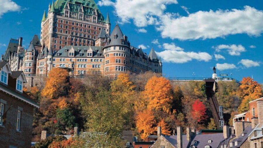 From Montréal: Québec City, River Cruise & Montmorency Falls - Your free time in the historic center