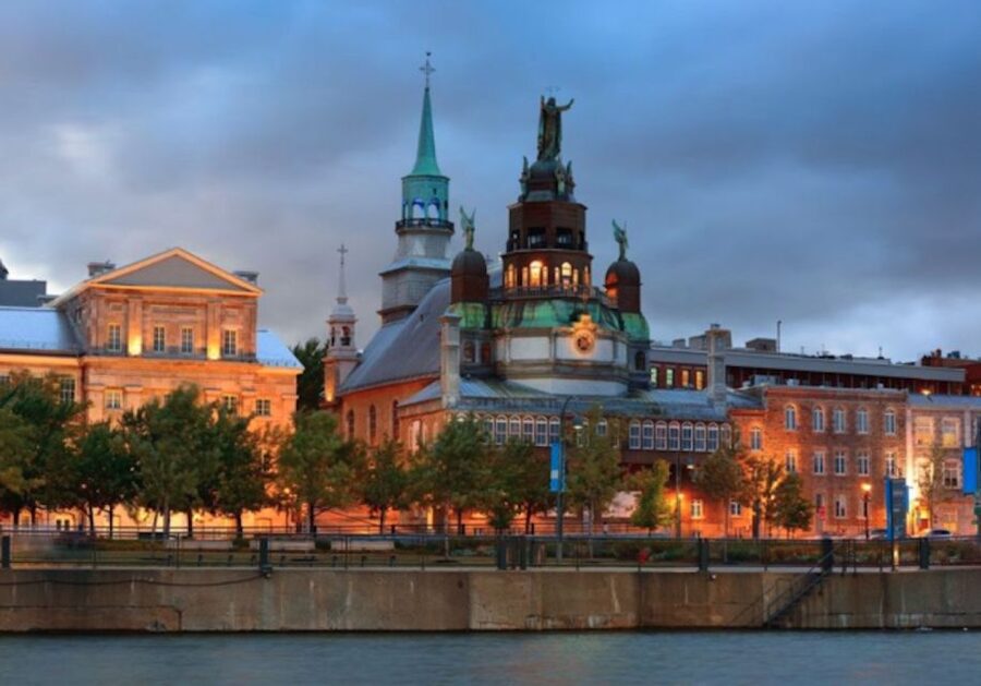 From Montréal: Québec City, River Cruise & Montmorency Falls - Guides, languages, and group management