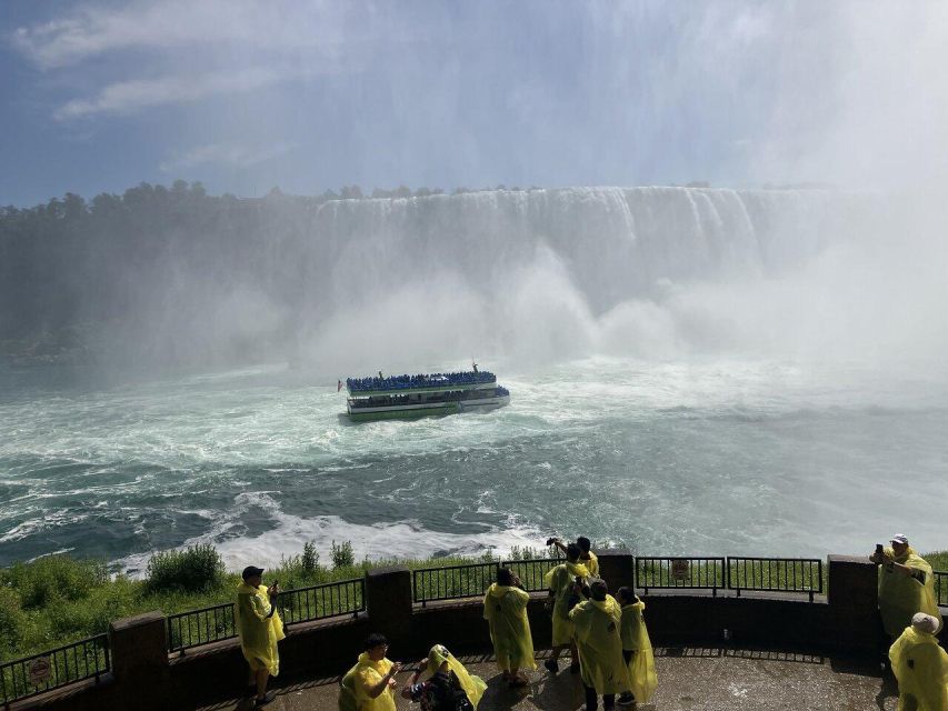 From Niagara Falls Canada Tour Boat, Lunch, Journey, Skylon - Guides, vehicles, and the pickup plan