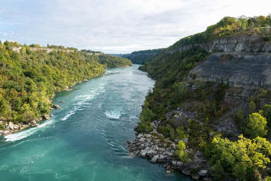 From Toronto: Niagara Falls Bus Tour with Boat Cruise - Why this Niagara Falls trip works as a first visit