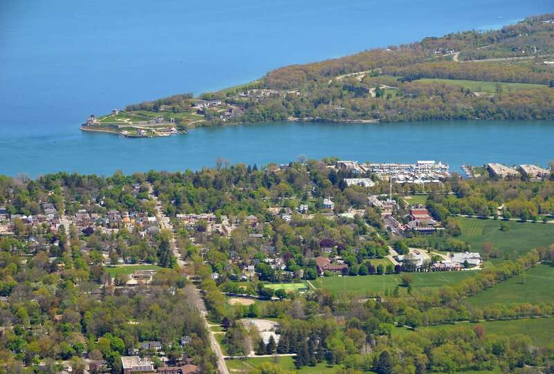 From Toronto: Niagara Falls Evening Tour With Boat Cruise - Table Rock, Clifton Hill, and your free time