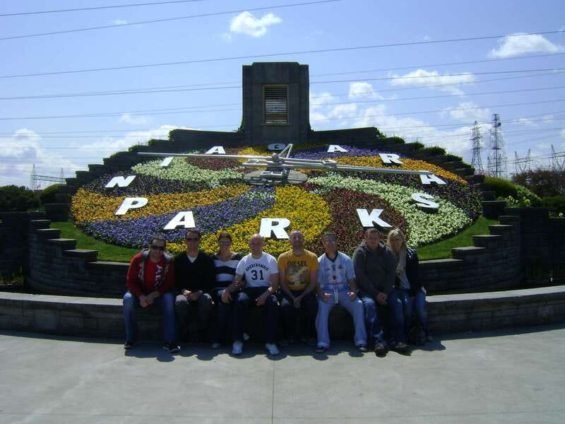 From Toronto: Niagara Falls Full-Day Tour - The Niagara Parkway and the Floral Clock