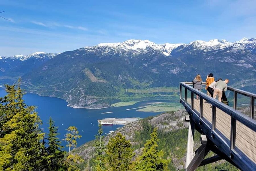 From Vancouver: Whistler Private Day Trip - Riding the Sea to Sky Gondola above Howe Sound