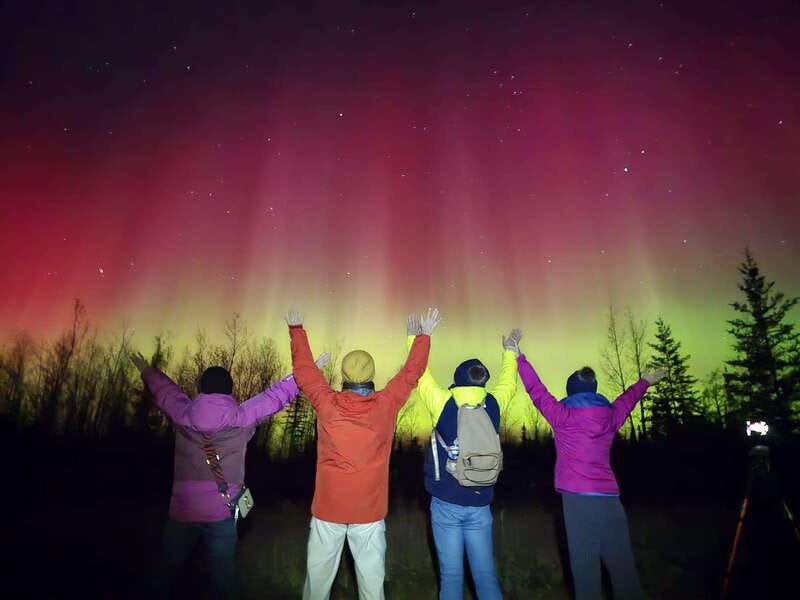 From Yellowknife: Aurora Borealis Tour with Cozy Cabin Base - Tracy and Derrick bring local character