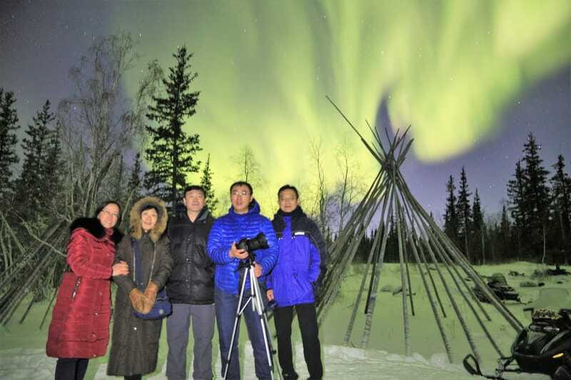 From Yellowknife: Northern Lights Bus Tour with Photos - Who should book this Yellowknife night tour