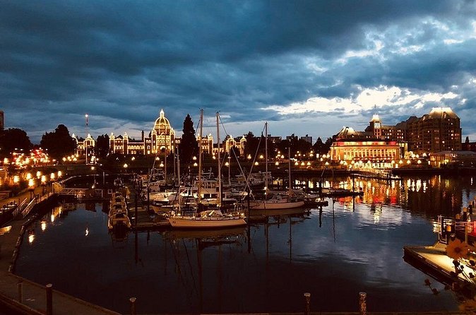 Ghostly Walking Tour in Victoria - Meeting in all weather