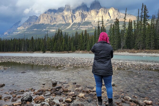 Glaciers, Mountains & Lakes - The Icefields Parkway: scenery between the stops