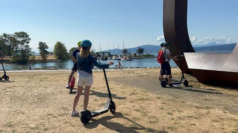 Great Vancouver EUC & E-scooters loop tour - Who will get the most from this Vancouver ride