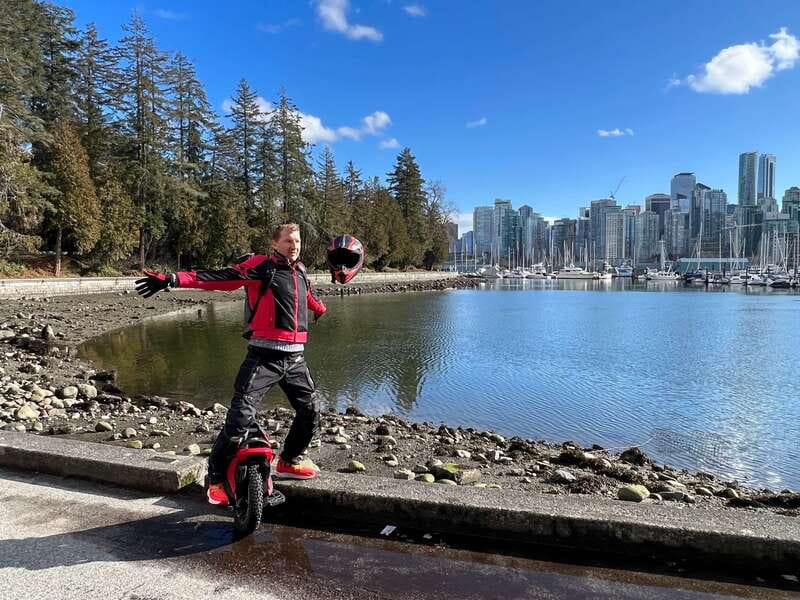 Great Vancouver EUC & E-scooters loop tour - Starting at Science World and finding your riding rhythm