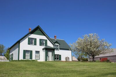 Green Gables House & Our Island Experience