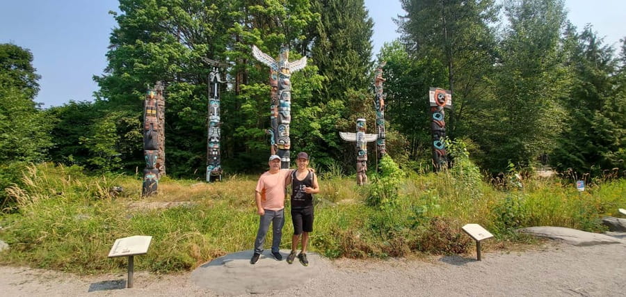 Grouse Mnt+StanleyPark+Hatchery+Cleveland Dam+LynnCanyonTOUR - Lynn Canyon and a suspension bridge above the forest