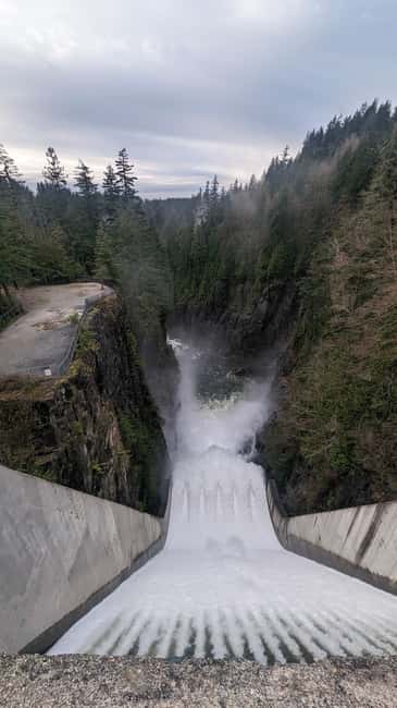 Grouse Mnt+StanleyPark+Hatchery+Cleveland Dam+LynnCanyonTOUR - Capilano River Regional Park and the coastal forest