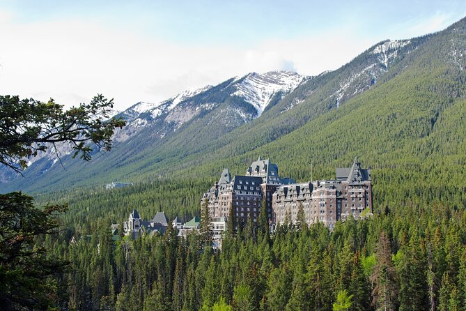 Guided Tour to Banff Highlights & Wildlife With Gondola Admission - The Hoodoos Trail adds a short walk and wide views