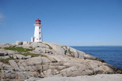 Half Day Small Group Tour in Peggy’s Cove and Titanic Cemetery