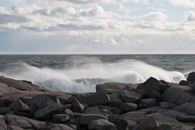 Half Day Small Group Tour in Peggy's Cove and Titanic Cemetery - Small-group comfort and cruise-port timing