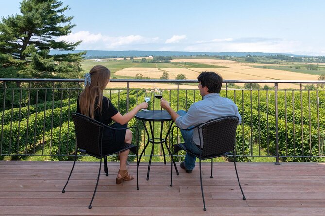 Half-Day Small-Group Tour of Annapolis Valley - Hall’s Harbour brings the Bay of Fundy close