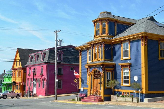 Half-Day Small-Group Tour of Nova Scotia's South Shore - Mahone Bay and the three churches