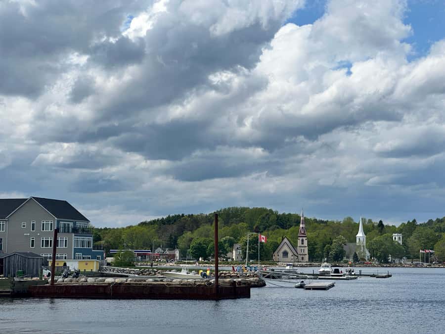 Halifax: Lunenburg and Mahone Bay Private Tour - Should you book it?
