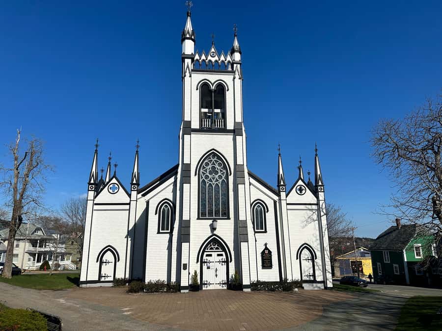Halifax: Lunenburg and Mahone Bay Private Tour - Who should book this South Shore tour