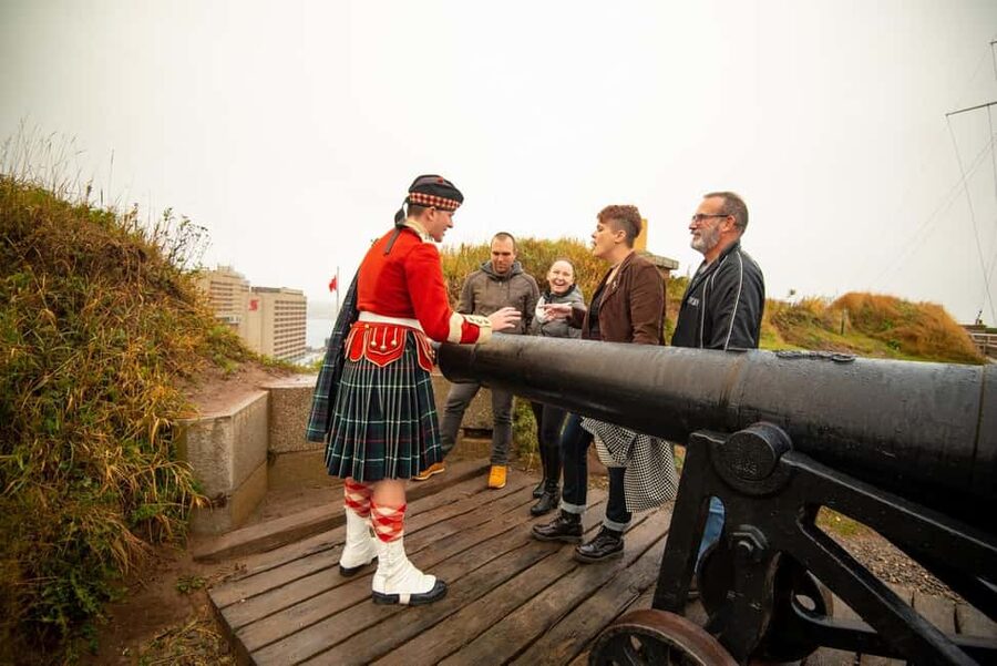 Halifax: Peggy's Cove, Citadel and Titanic Cemetery Tour - Four Hours Means Smart Priorities