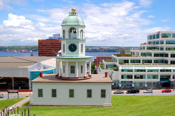 Halifax Premium Tour: Peggy's Cove, Citadel & Titanic Cemetery - Why this short Halifax tour works