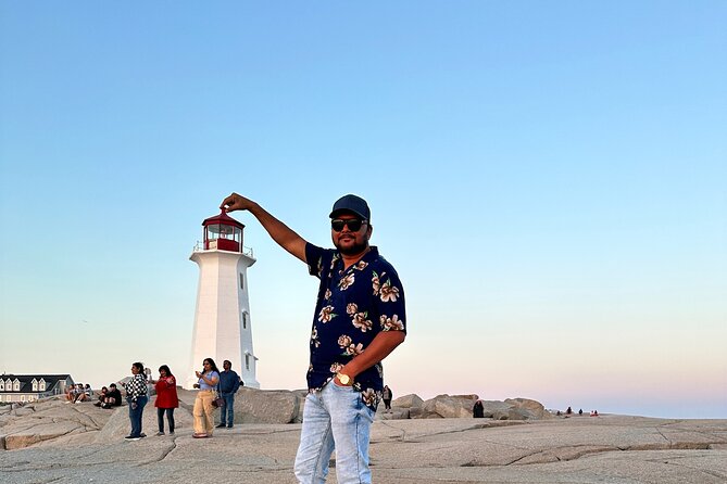 Halifax Private Shore Excursion - The 50-minute drive to Peggy’s Cove