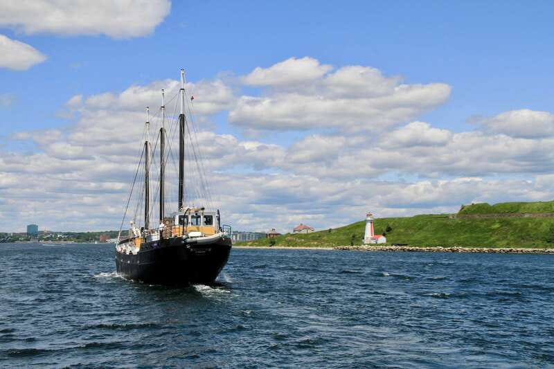 Halifax: Tall Ship Harbor Sailing Cruise with Live Music - From Cable Wharf to open harbor