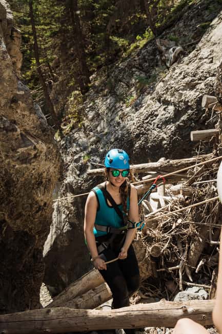 Heart Creek Canyoning tour - Beginner friendly - Near Banff - Learning the ropes before the canyon