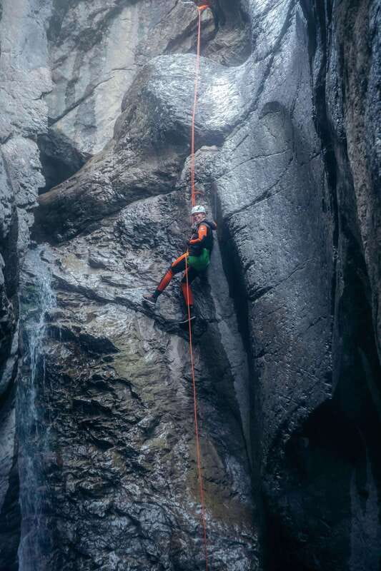 Heart Creek Canyoning tour - Beginner friendly - Near Banff - Dry rock first, cold water later