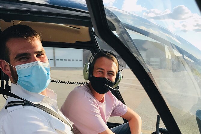Helicopter Tour Over Montreal - A quick flight with a big view