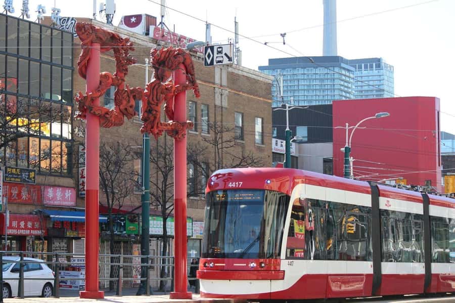 Hidden Toronto: Kensington Market & Chinatown Walk - Timing, group size, and practical planning