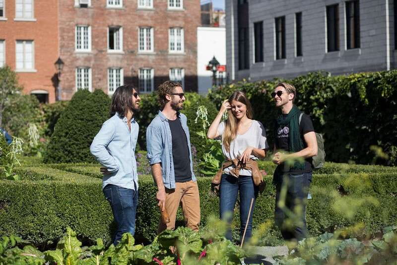 Highlights & Hidden Gems of Old Montreal guided walking tour - Which guide might you get?