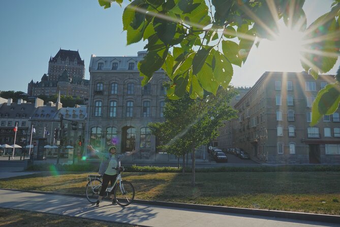 Historical Lower Town & Neighborhoods Bike Tour - What the $138.94 price gives you