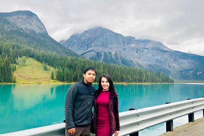 Icefields Pkwy: Lake Louise | Bow | Peyto|Glacier - PRIVATE TOUR - Banff finishes the route with a town stop